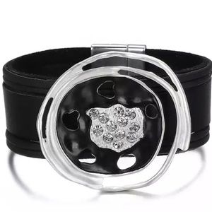 SALE!!! CHARM LEATHER BRACELET